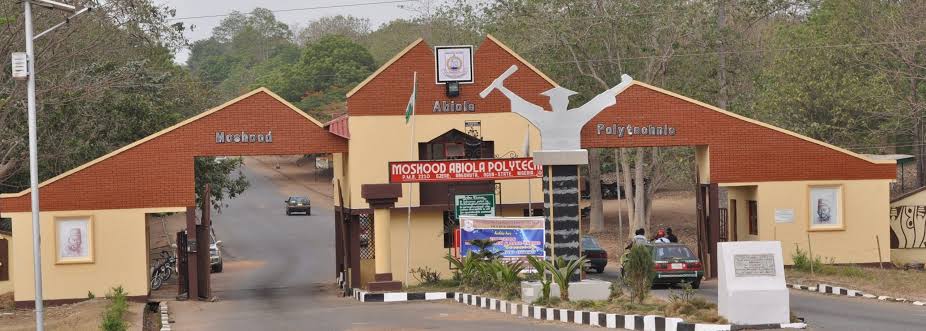 MAPOLY GATE